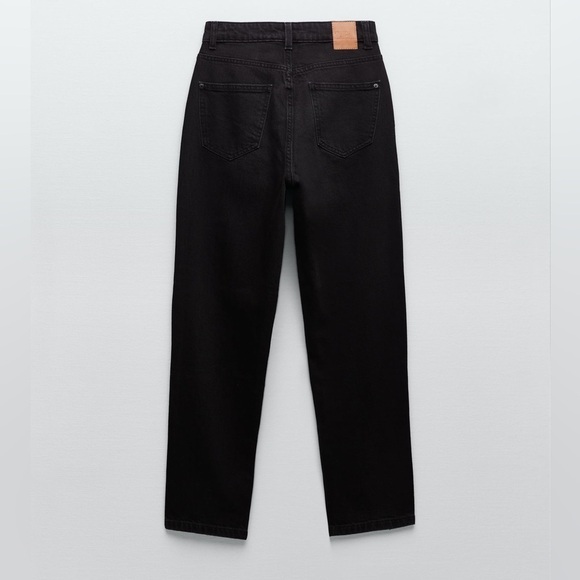 Zara Mom Fit Straight Leg Black Denim Collection Jeans Pants Zipper Fly Size 2 - Picture 3 of 11
